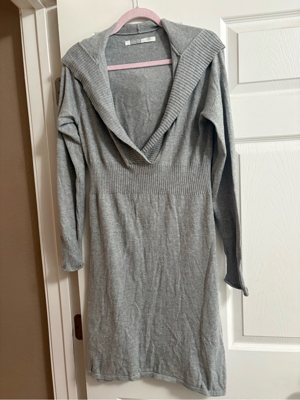 Athleta long sleeve sweater dress gray v neck stretch comfy 5% cashmere L